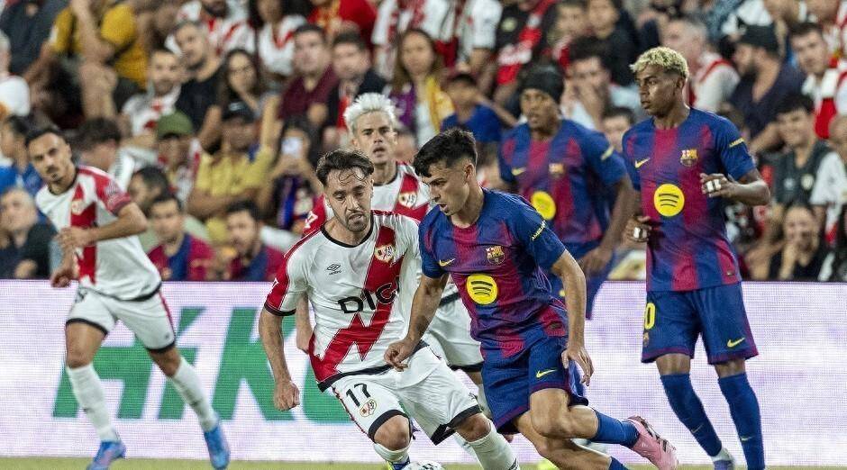 巴萨西甲关键战陷被动！痛批亚马尔，加维亚一战封神！